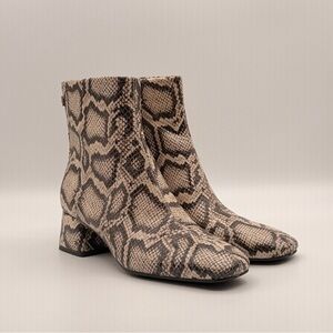 Sam Edelman Paige Snake Print Ankle Block Heel Leather Boots Women’s Size 7 NWOT